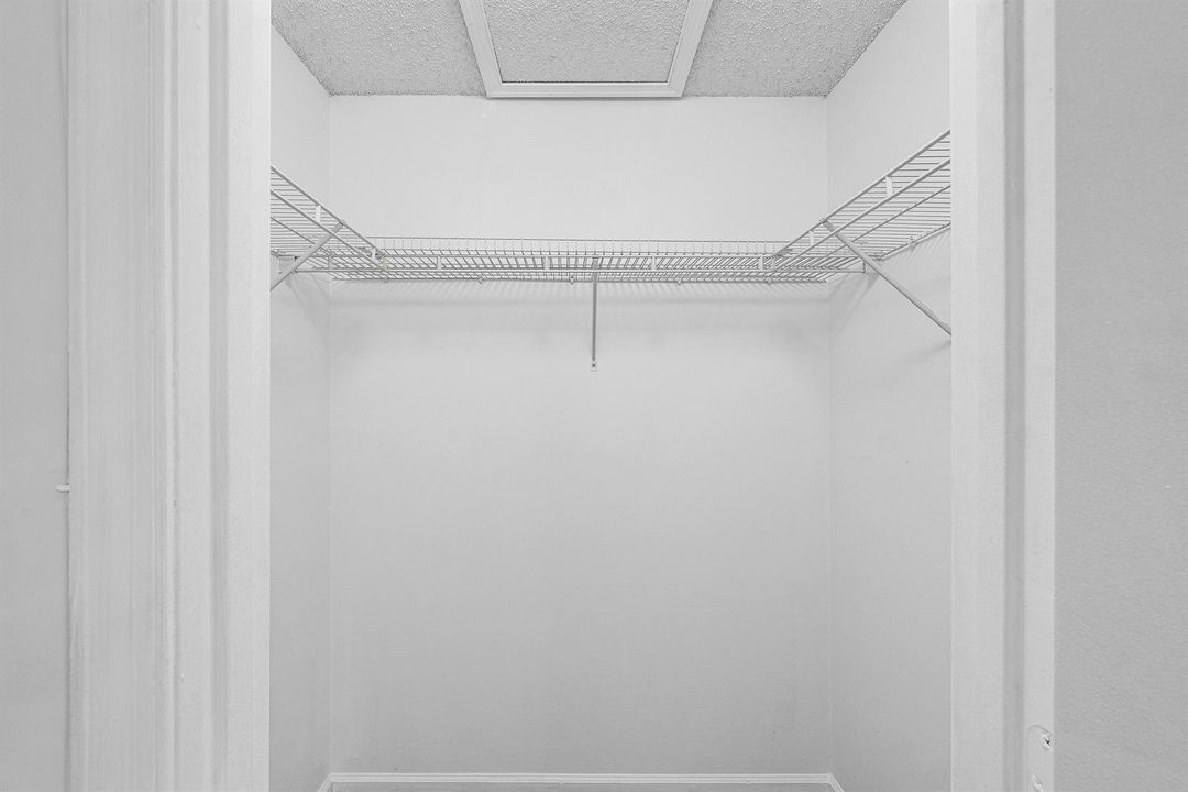 2nd Bedroom Closet