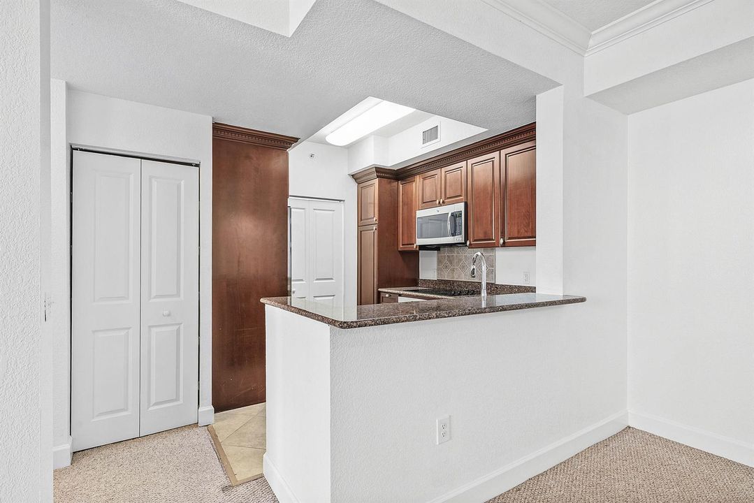 007-1660RenaissanceCommonsBoulevard-2421