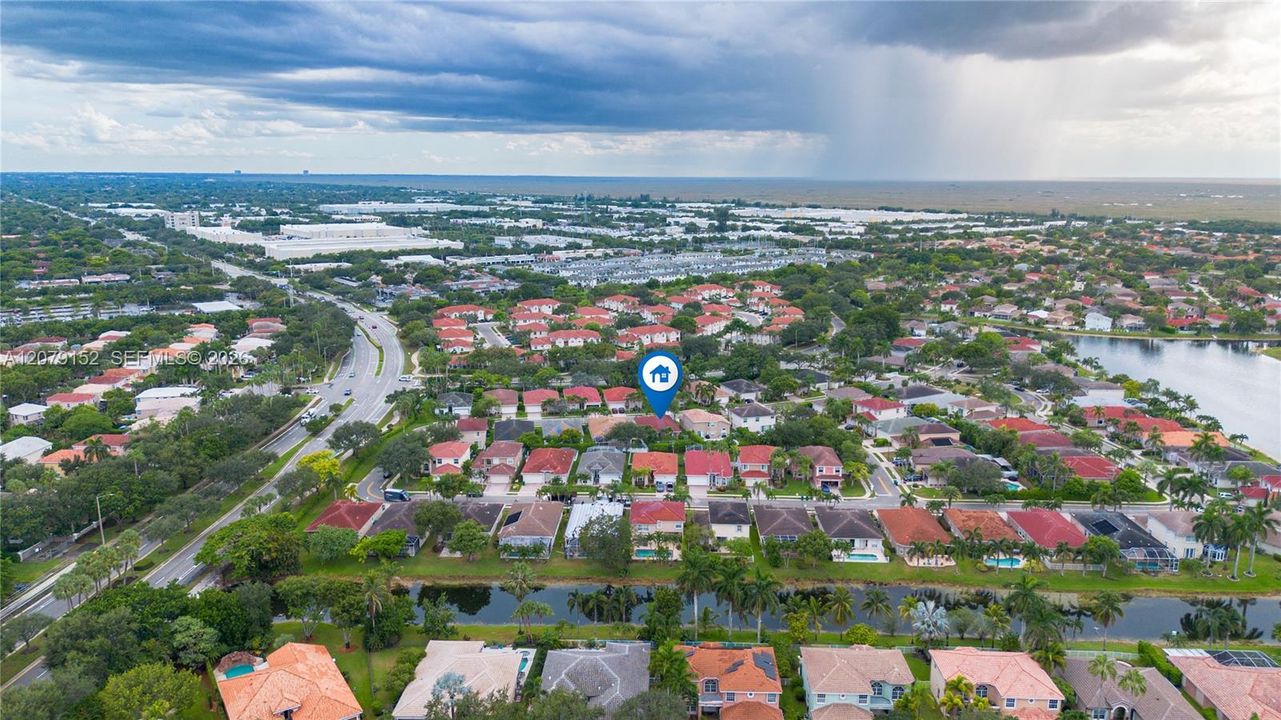 En Venta: $685,000 (3 camas, 2 baños, 1750 Pies cuadrados)
