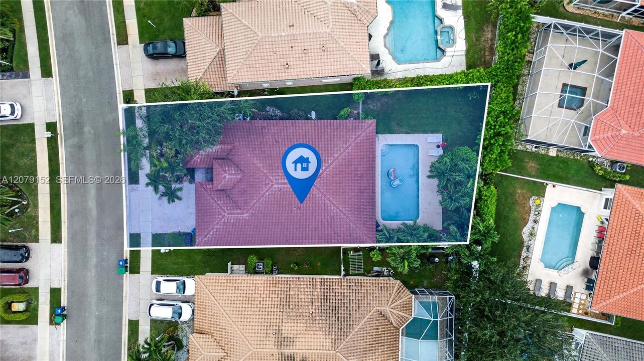 En Venta: $685,000 (3 camas, 2 baños, 1750 Pies cuadrados)