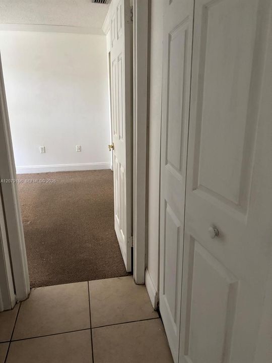 For Rent: $2,200 (2 beds, 2 baths, 900 Square Feet)