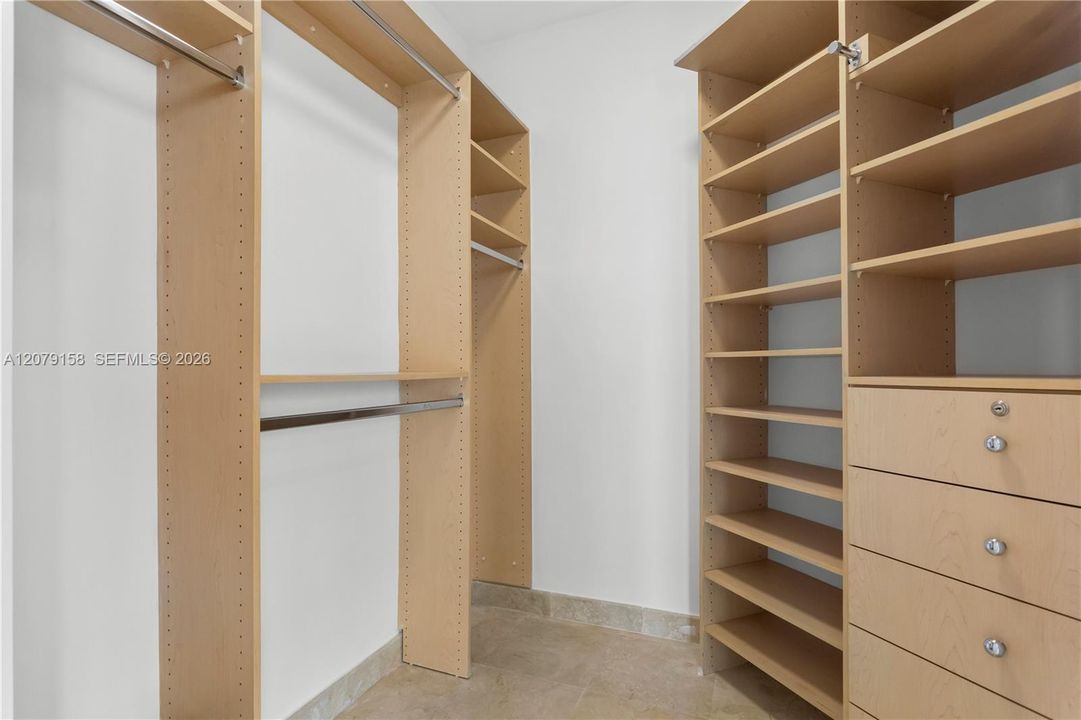 For Rent: $7,100 (2 beds, 2 baths, 1380 Square Feet)