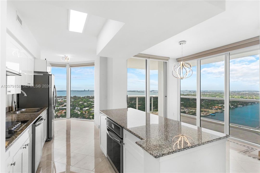 For Rent: $7,100 (2 beds, 2 baths, 1380 Square Feet)