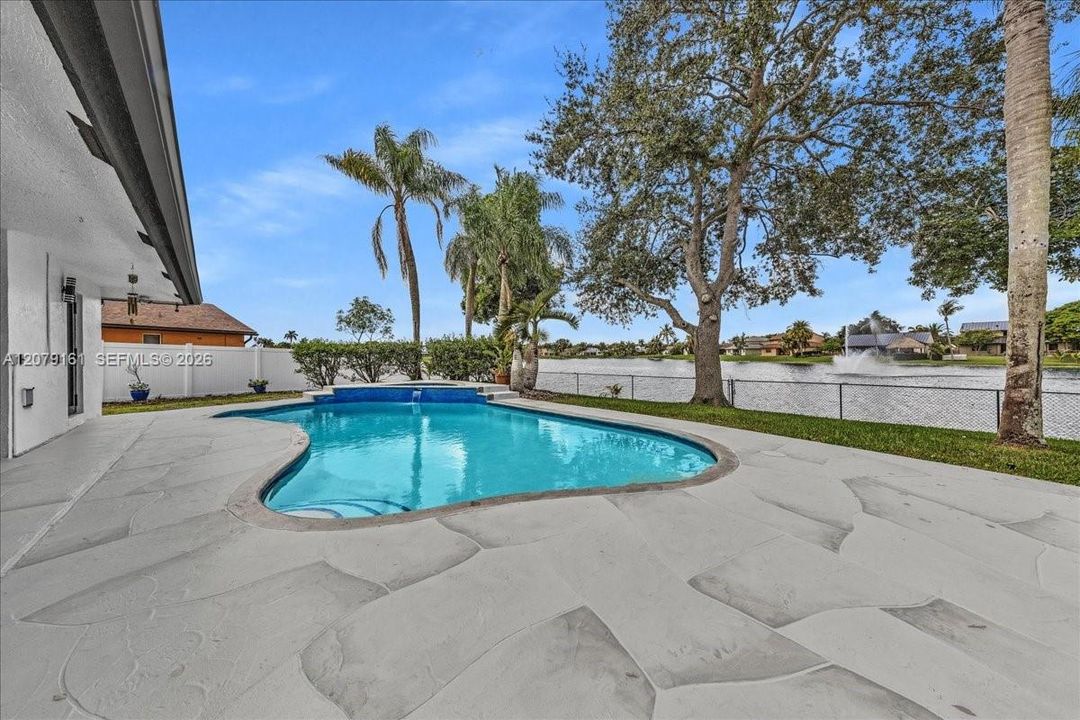 For Rent: $5,795 (4 beds, 2 baths, 2173 Square Feet)