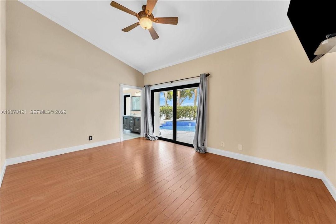 For Rent: $5,795 (4 beds, 2 baths, 2173 Square Feet)