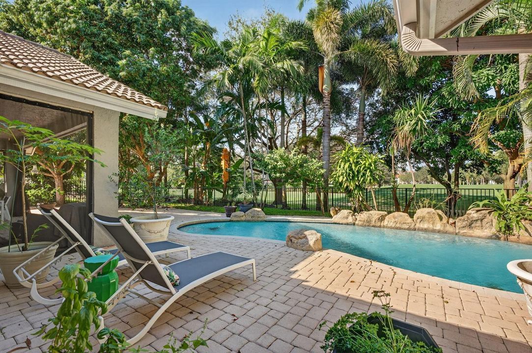 7205 Mandarin Drive