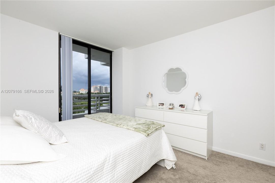 En Venta: $350,000 (2 camas, 2 baños, 1062 Pies cuadrados)