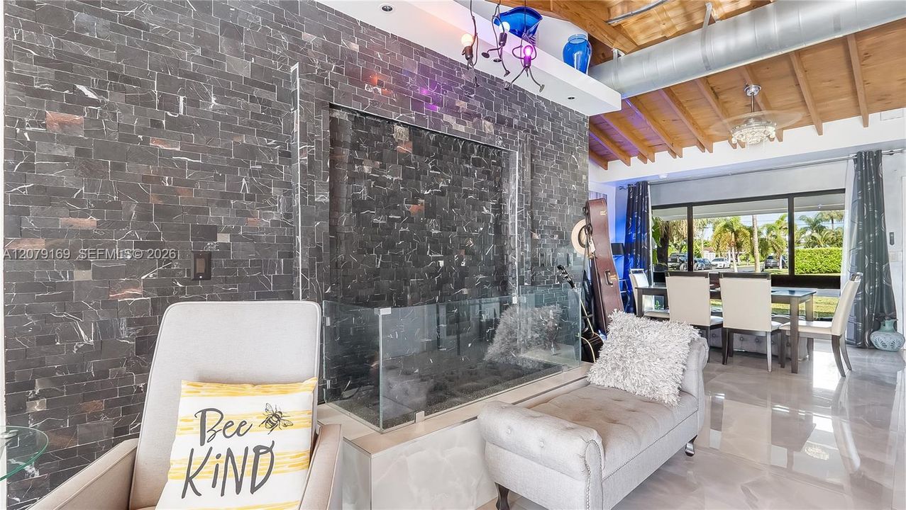 For Sale: $1,470,000 (3 beds, 2 baths, 1324 Square Feet)