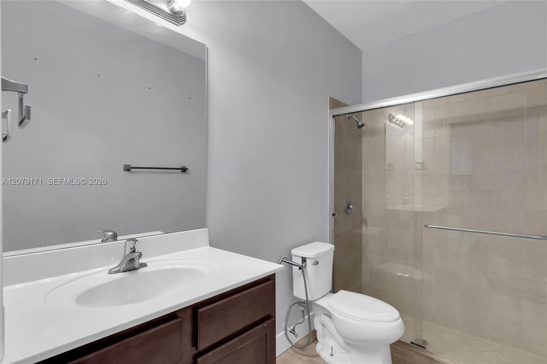 For Rent: $4,500 (4 beds, 3 baths, 1827 Square Feet)