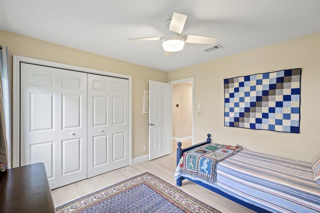 2911 NW 28th Terrace - 55.jpg-SMALL