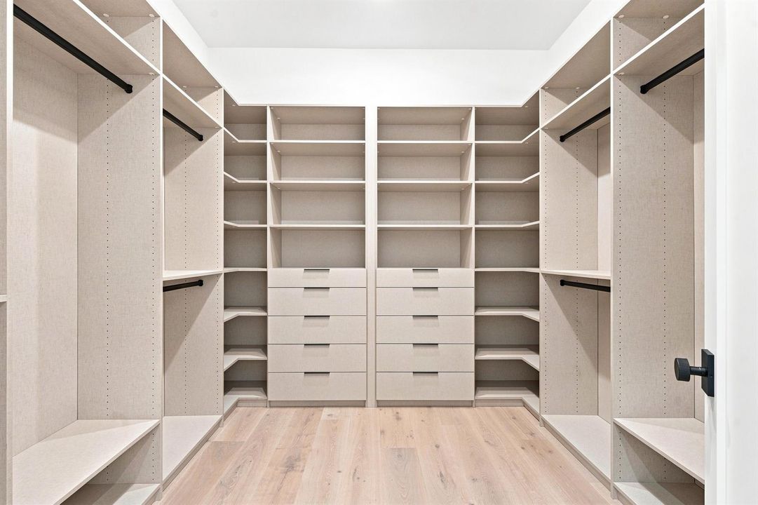 Walk In Closet