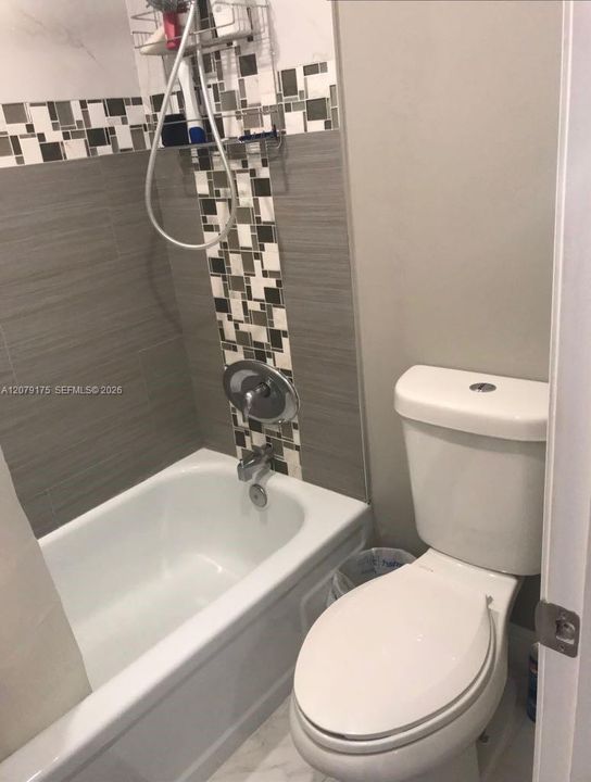 En Venta: $168,500 (2 camas, 2 baños, 1110 Pies cuadrados)