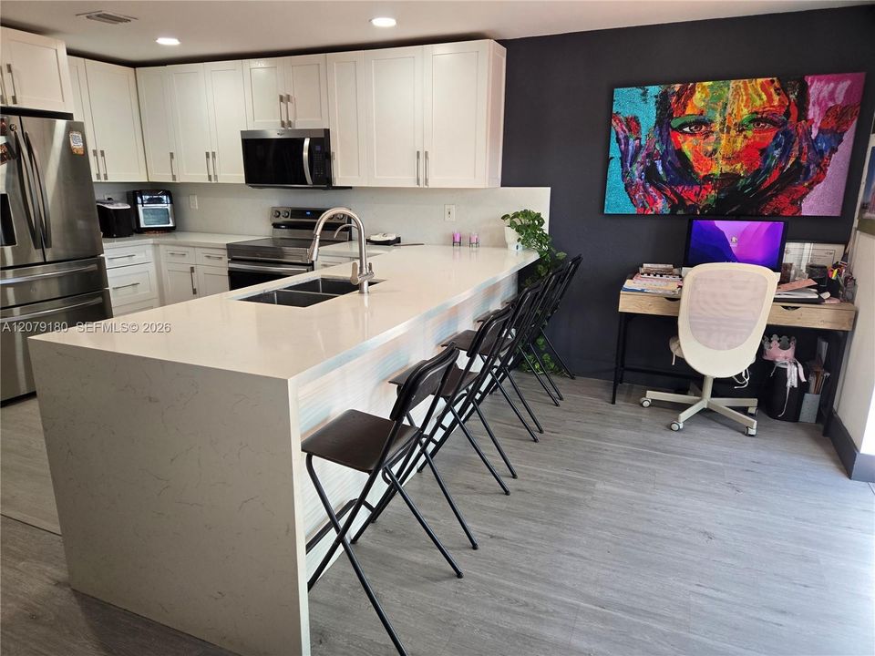 For Sale: $654,900 (4 beds, 3 baths, 1904 Square Feet)