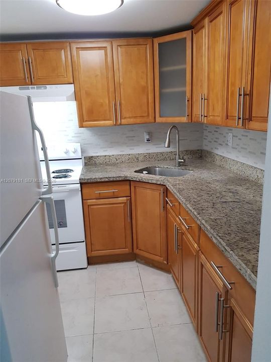 For Rent: $1,650 (1 beds, 1 baths, 600 Square Feet)