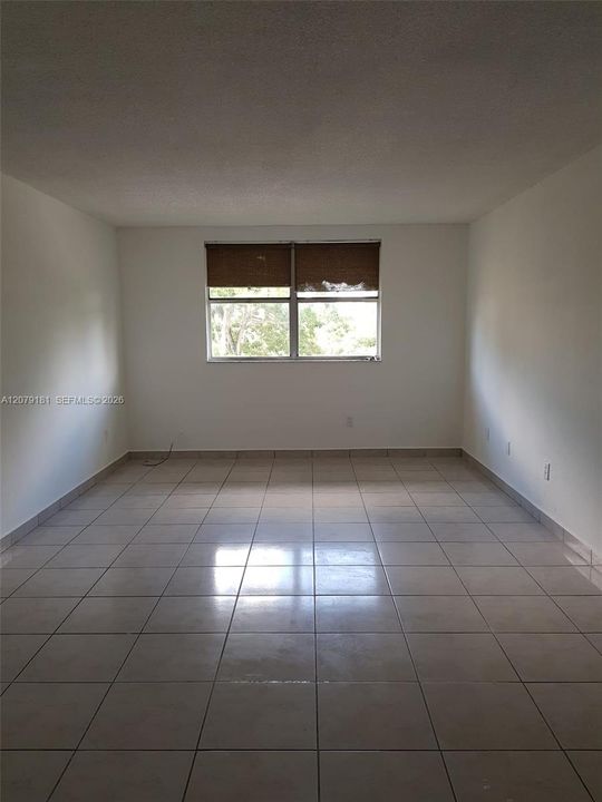 For Rent: $1,650 (1 beds, 1 baths, 600 Square Feet)