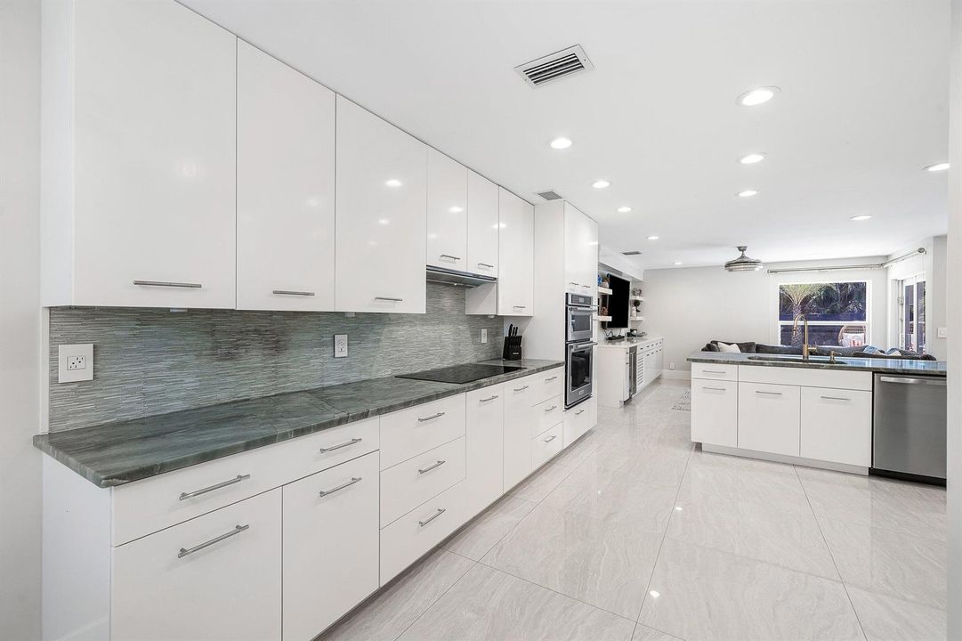 009-10616WheelhouseCircle-BocaRaton-FL-3