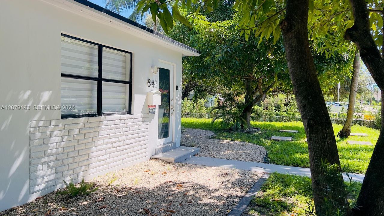 For Sale: $664,500 (3 beds, 2 baths, 1336 Square Feet)