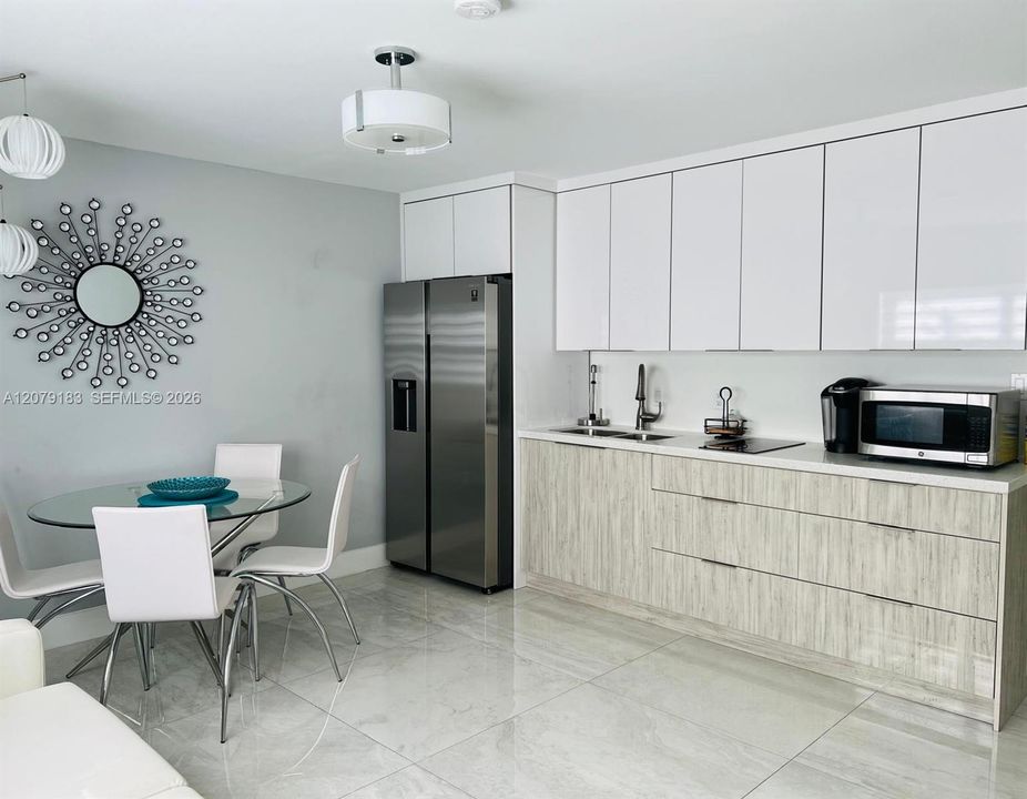 1/1 studio apartment
