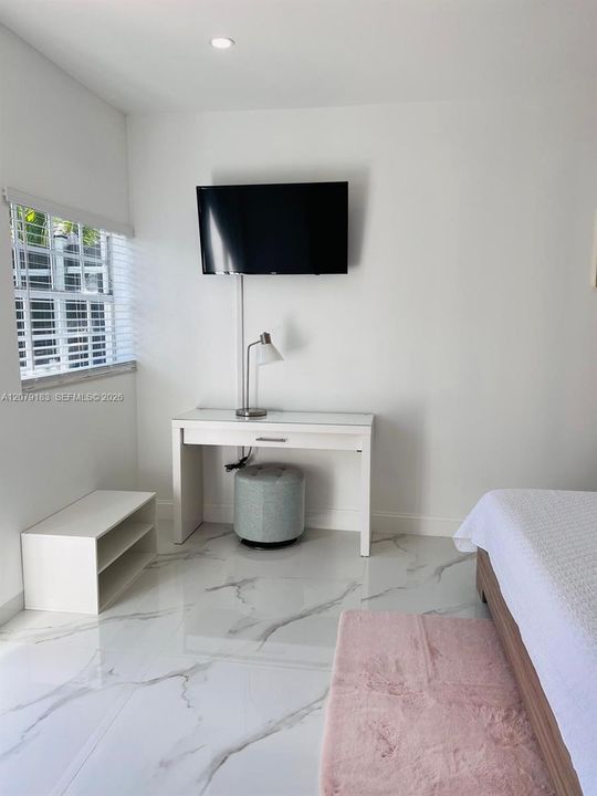 For Sale: $664,500 (3 beds, 2 baths, 1336 Square Feet)