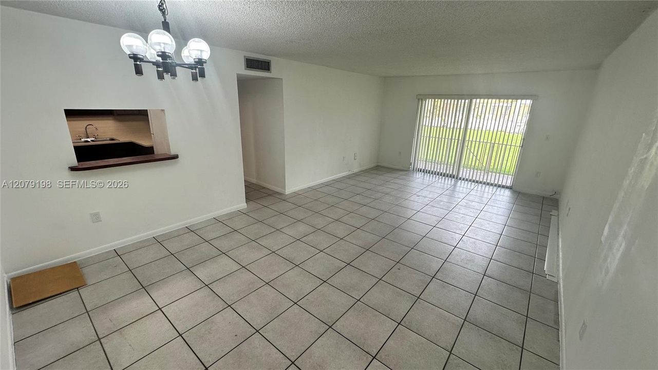 В аренду: $2,500 (3 спален, 2 ванн, 1262 Квадратных фут)
