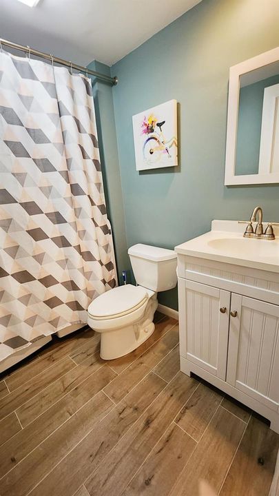 1st floor 1/2 bath & Laundry