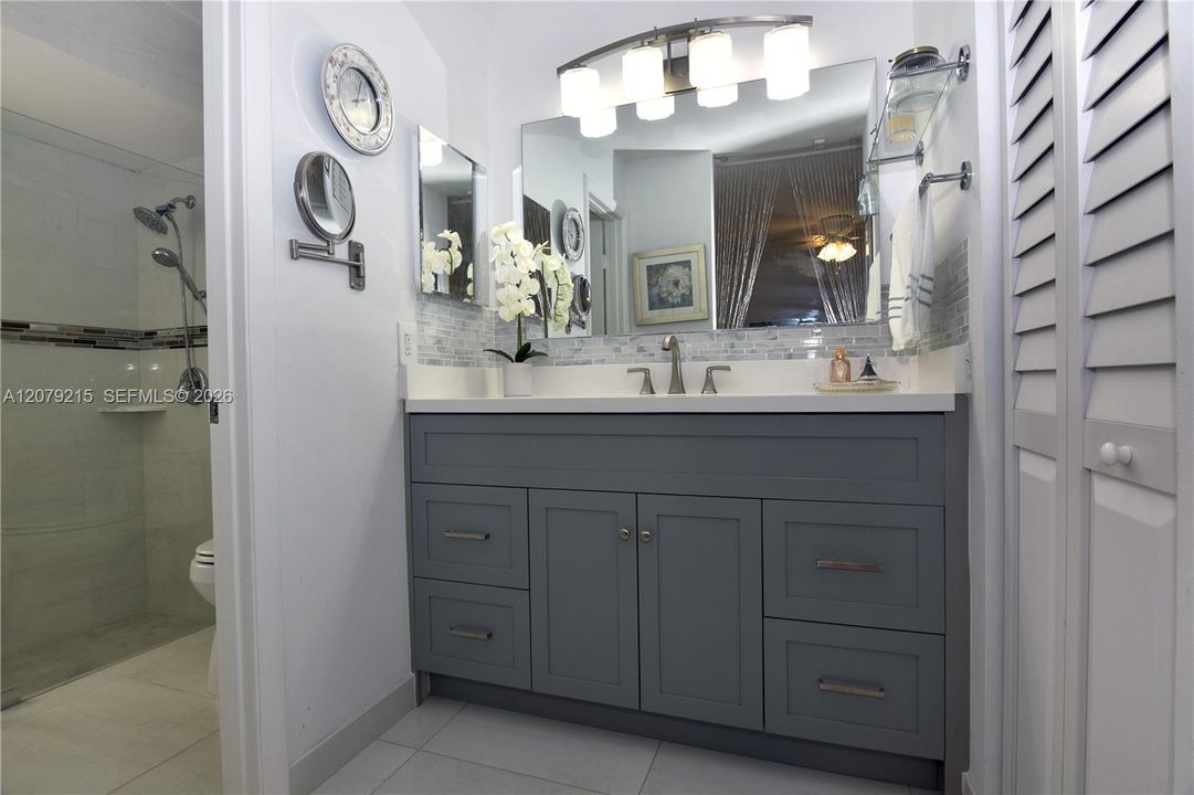 For Sale: $699,900 (3 beds, 2 baths, 1873 Square Feet)