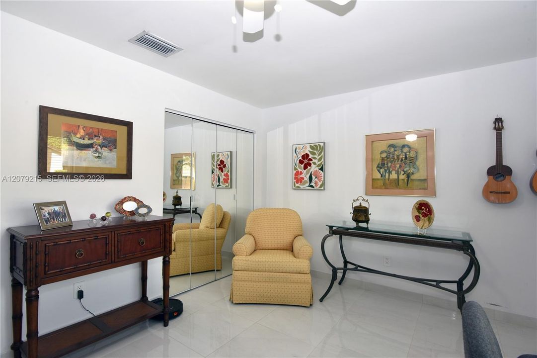 For Sale: $699,900 (3 beds, 2 baths, 1873 Square Feet)