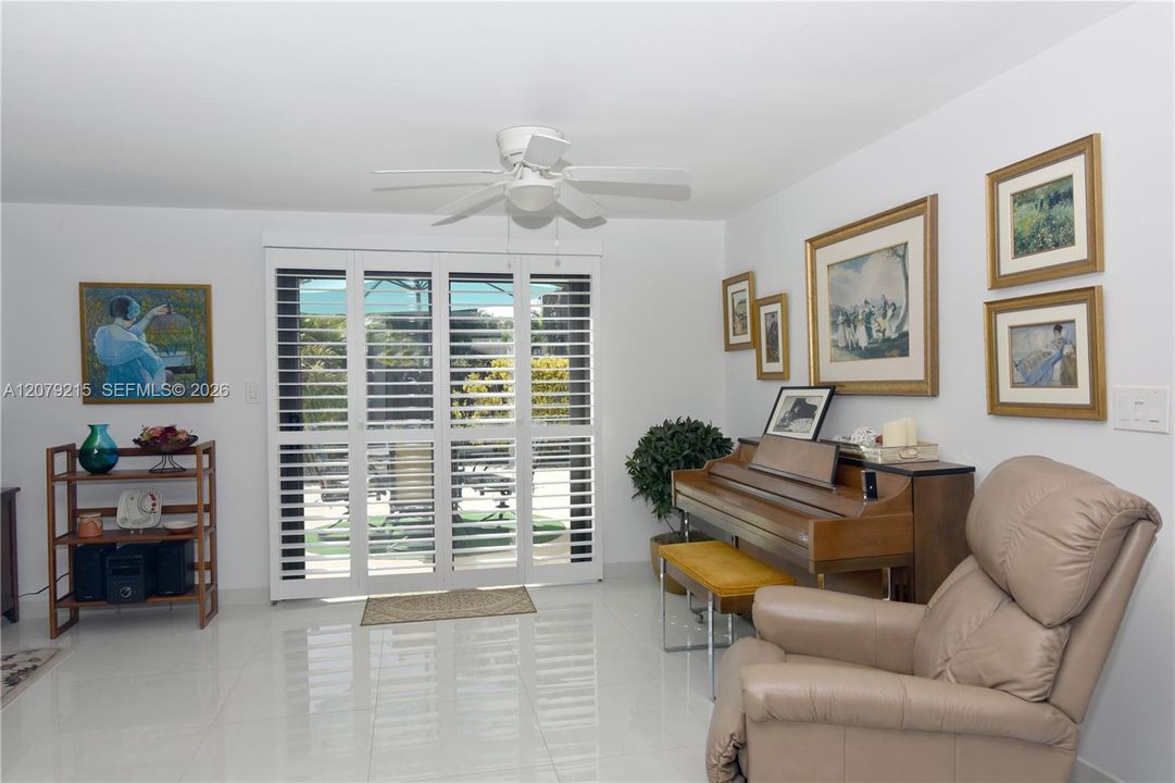 For Sale: $699,900 (3 beds, 2 baths, 1873 Square Feet)