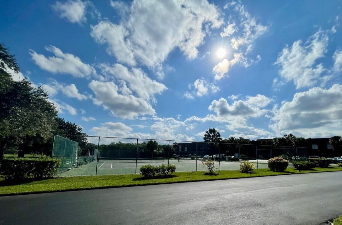 E303 Tennis Court