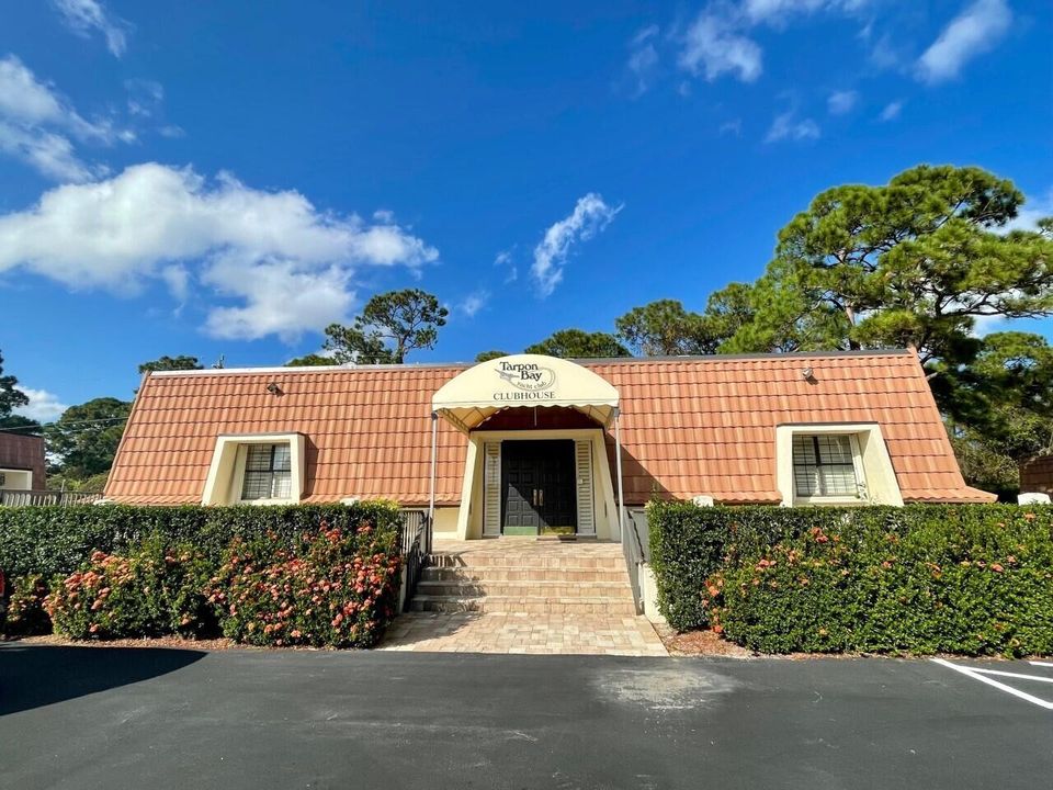 E303 clubhouse