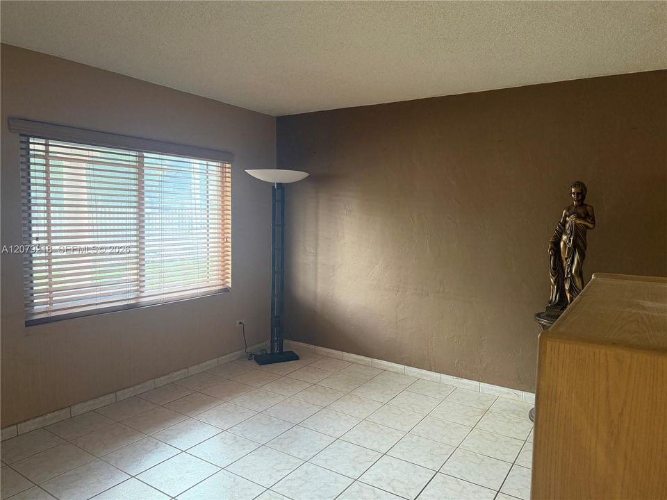 For Sale: $599,000 (3 beds, 2 baths, 1532 Square Feet)