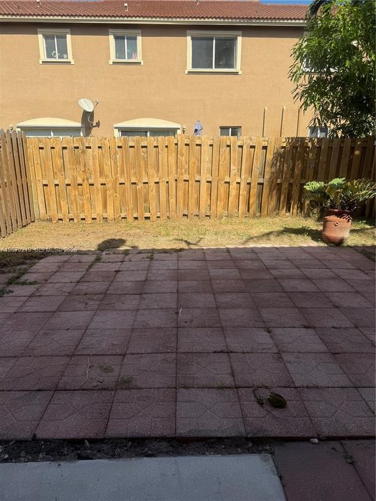 For Rent: $2,850 (3 beds, 2 baths, 1295 Square Feet)
