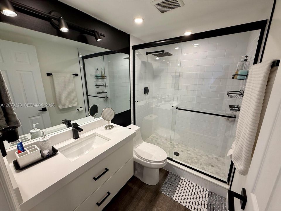 For Rent: $2,900 (2 beds, 2 baths, 1445 Square Feet)