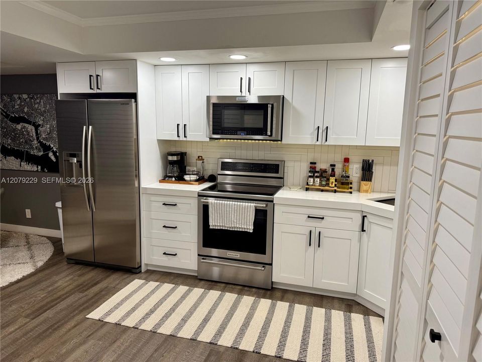 For Rent: $2,900 (2 beds, 2 baths, 1445 Square Feet)