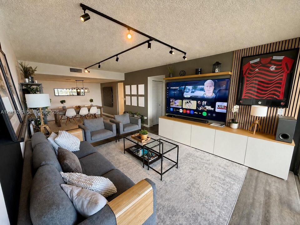 For Rent: $2,900 (2 beds, 2 baths, 1445 Square Feet)