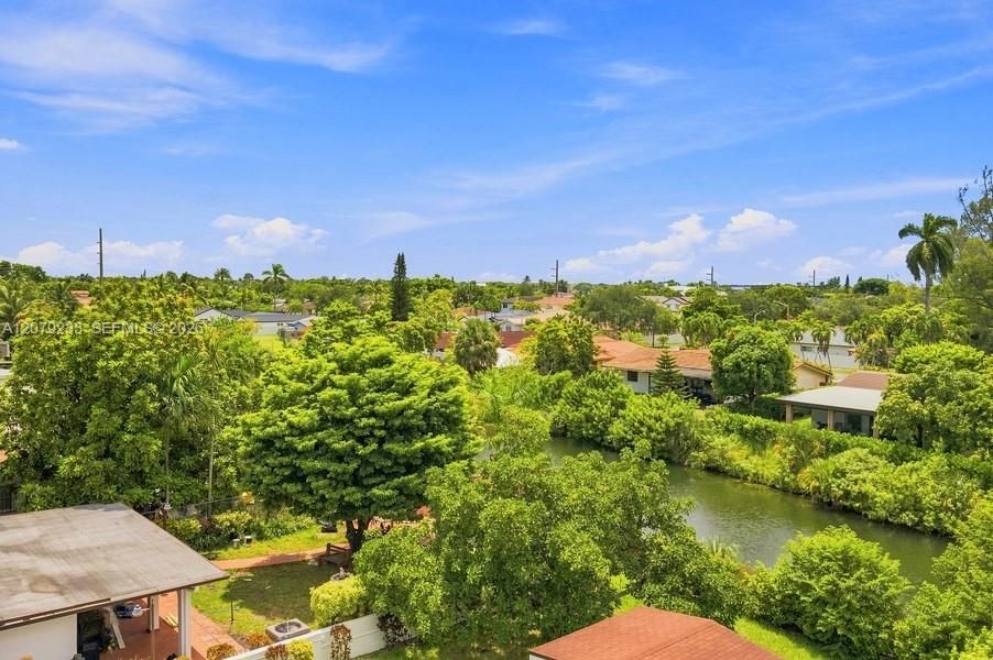 На продажу: $229,000 (1 спален, 1 ванн, 726 Квадратных фут)