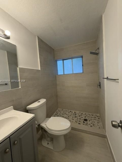 В аренду: $2,200 (1 спален, 1 ванн, 1681 Квадратных фут)