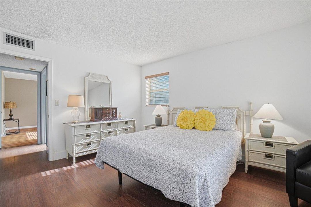 21-Bedroom