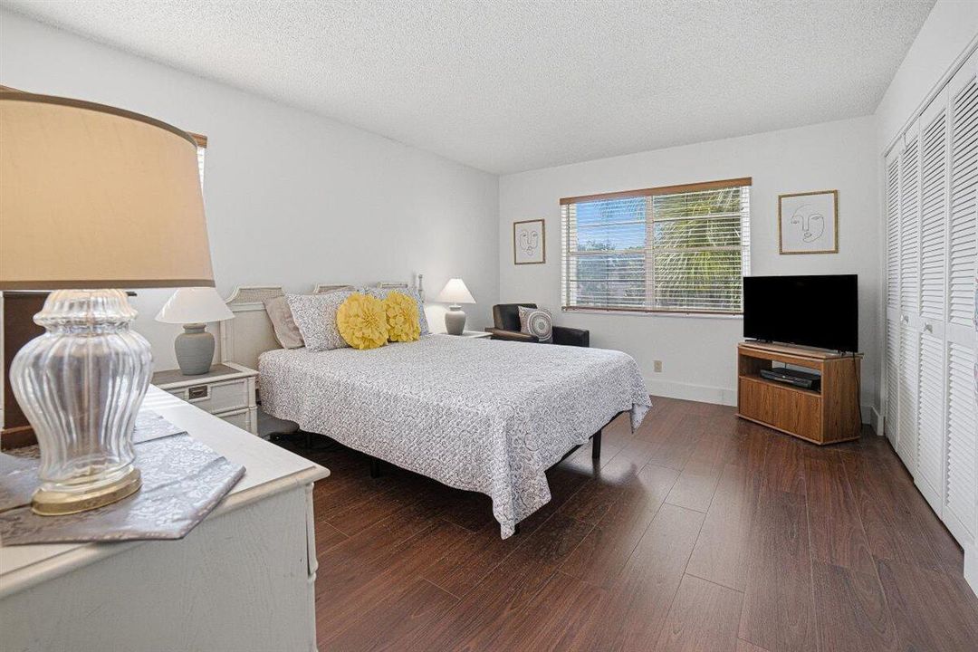 05-Primary Bedroom