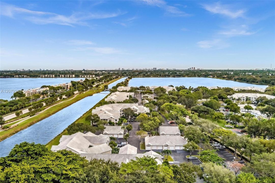 For Rent: $1,995 (1 beds, 1 baths, 804 Square Feet)