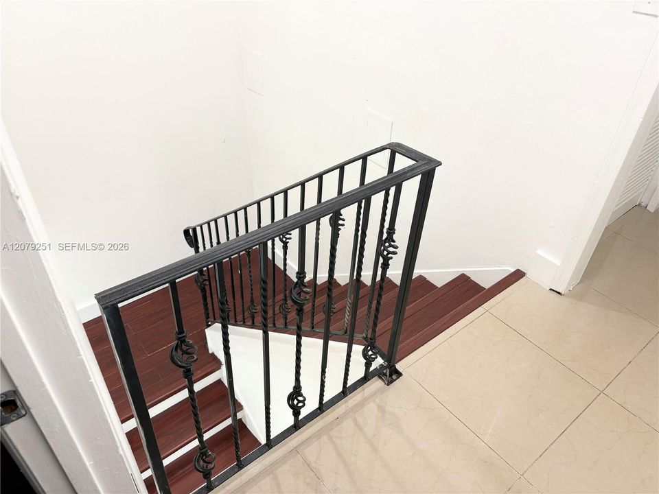 For Rent: $2,650 (2 beds, 2 baths, 1259 Square Feet)