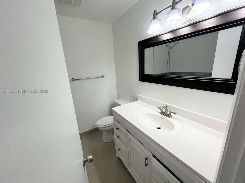 For Rent: $2,650 (2 beds, 2 baths, 1259 Square Feet)
