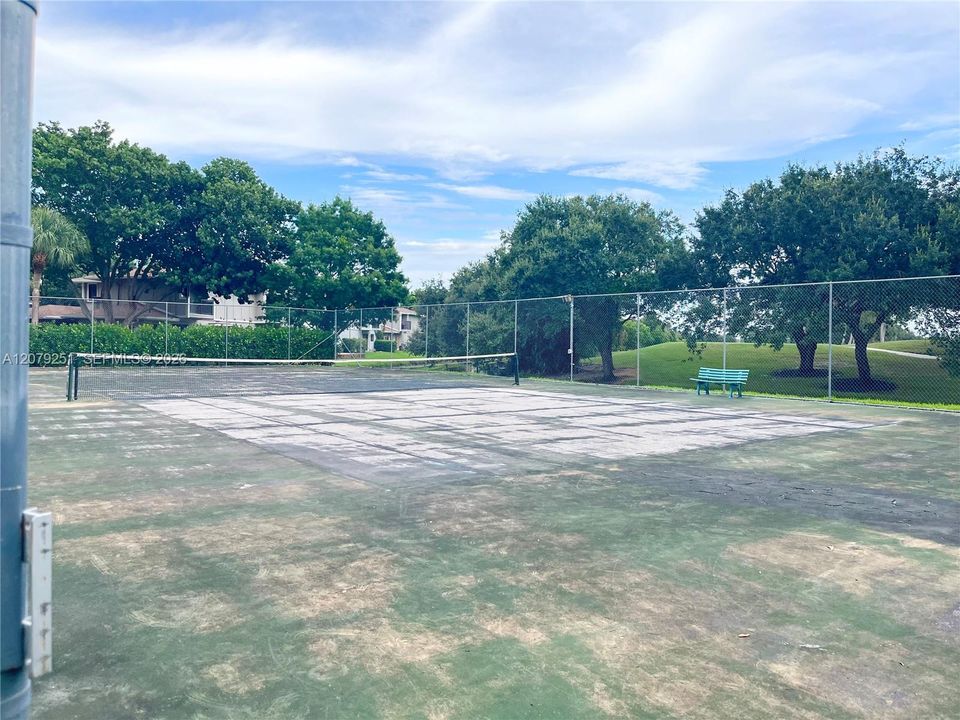 For Rent: $2,650 (2 beds, 2 baths, 1259 Square Feet)