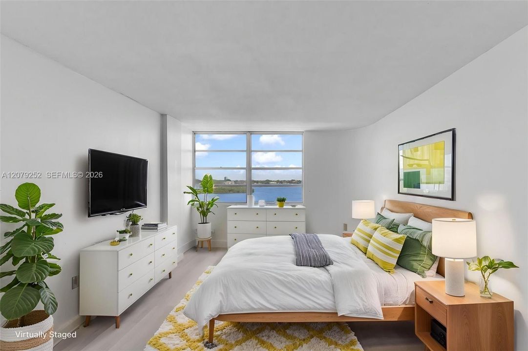 For Rent: $3,100 (2 beds, 2 baths, 1124 Square Feet)