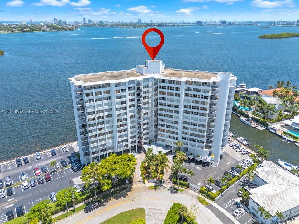For Rent: $3,100 (2 beds, 2 baths, 1124 Square Feet)