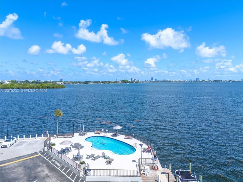 For Rent: $3,100 (2 beds, 2 baths, 1124 Square Feet)