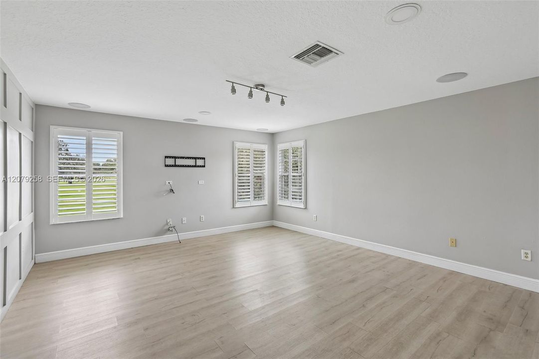 For Sale: $725,000 (5 beds, 4 baths, 0 Square Feet)