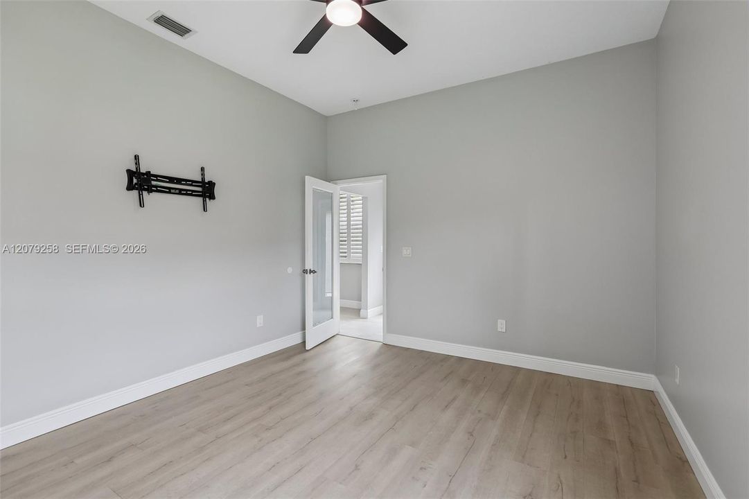 For Sale: $725,000 (5 beds, 4 baths, 0 Square Feet)