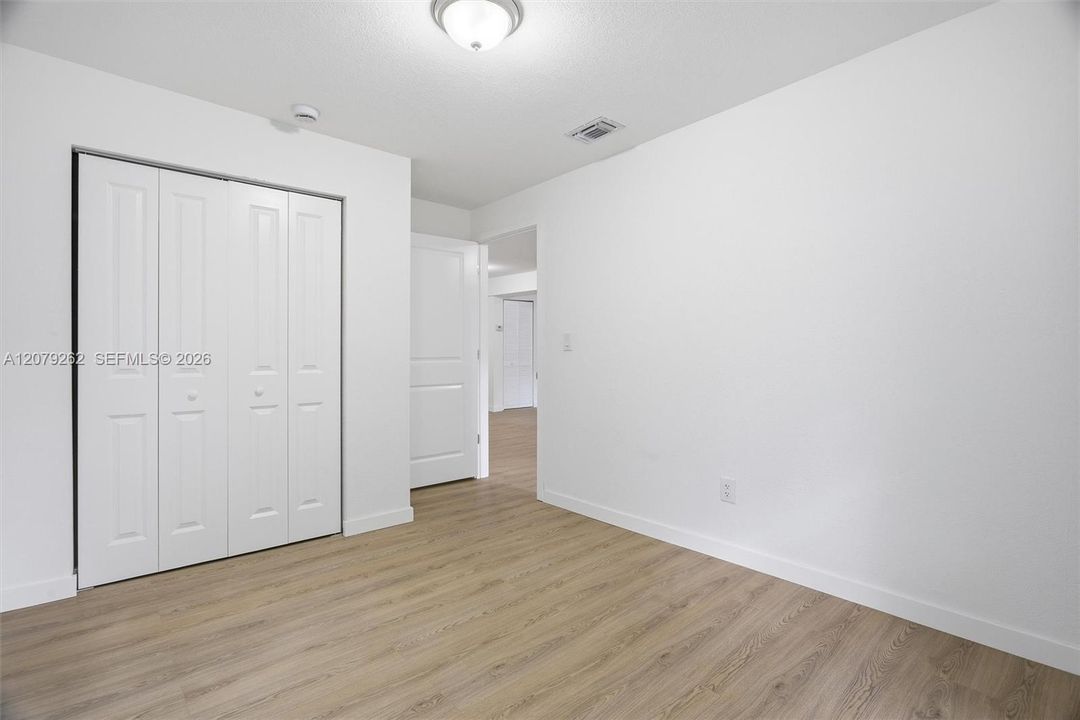 For Rent: $3,400 (3 beds, 2 baths, 1700 Square Feet)