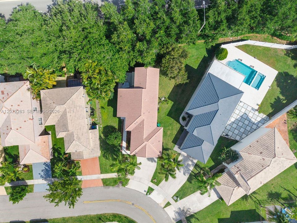 В аренду: $4,300 (4 спален, 2 ванн, 2491 Квадратных фут)